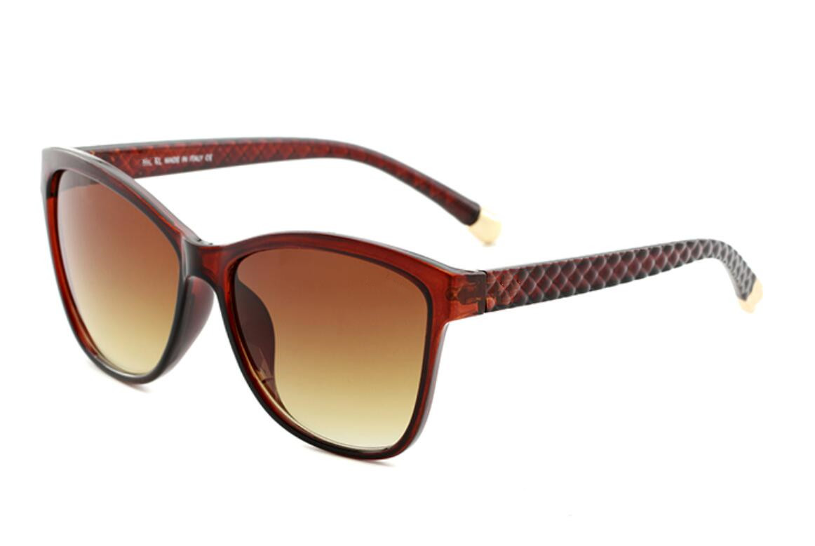 2021 Designer Sunglasses Men Women Eyeglasses Outdoor Shades PC Frame Fashion Classic Lady Mirrors for 3354
2021 Designer Sunglasses Men Women Eyeglasses Outdoor Shades PC Frame Fashion Classic Lady Mirrors for 3354