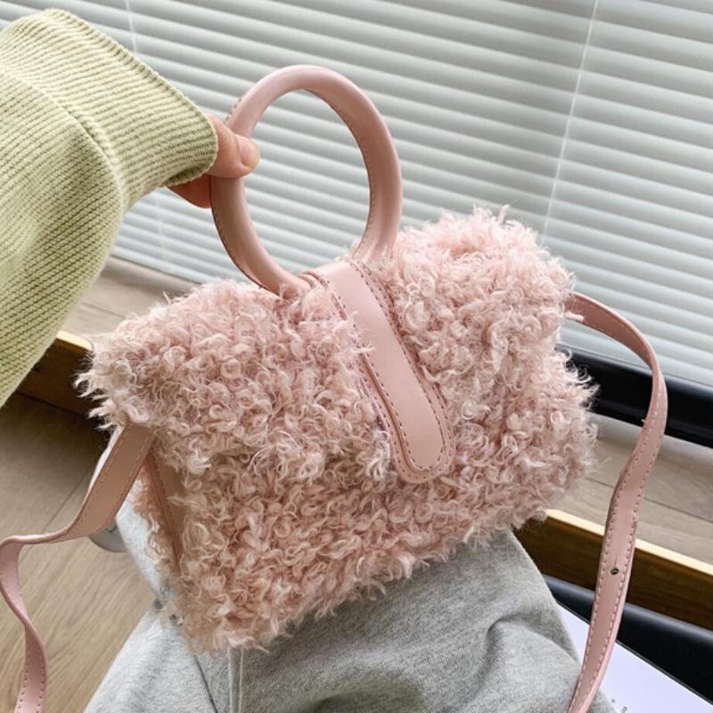 Soft Plush Women's Designer Handbag Square Crossbody bag 2021 Winter New Totes With Ring Handle Small Shoulder Messenger Bag, Black
Soft Plush Women's Designer Handbag Square Crossbody bag 2021 Winter New Totes With Ring Handle Small Shoulder Messenger Bag, Black