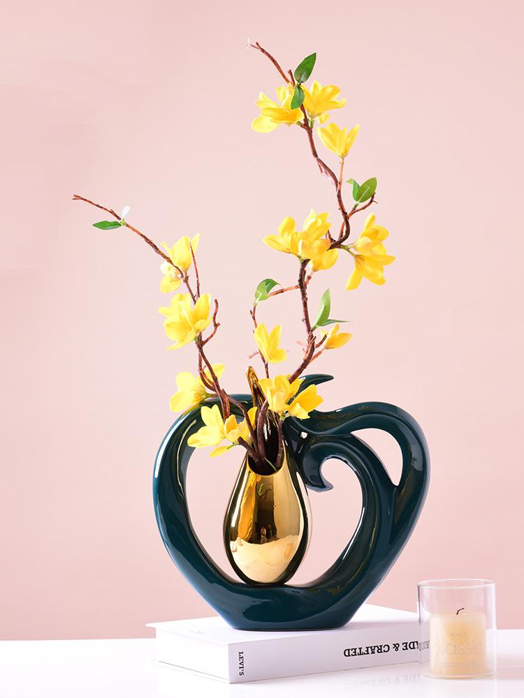Creative Heart Shaped Ceramic Vases Golden Drop Shape Flowers Arrangement Hollow Porcelain Vase Flower Insert Modern Home Decor