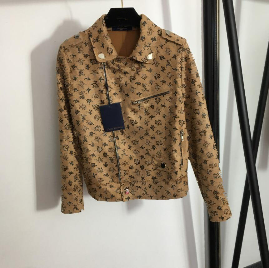 Women's long-sleeved deerskin velvet jacket with letter print oblique zipper lapel 923
Women's long-sleeved deerskin velvet jacket with letter print oblique zipper lapel 923