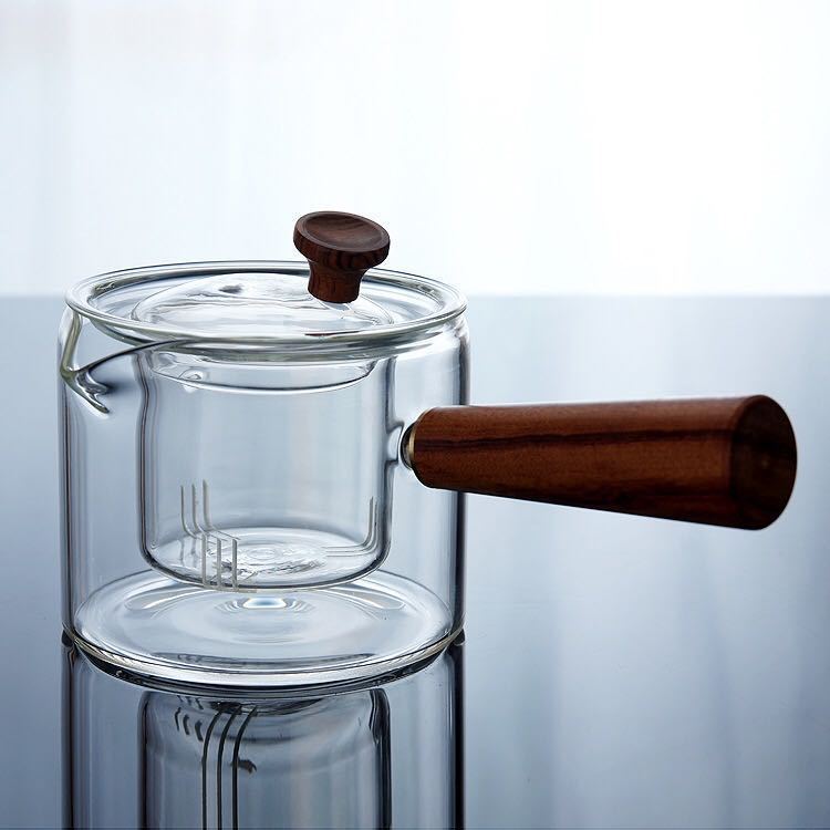 Glass Teapot Wood Handle Brewing Thickened Heat Resistant Glass Side Flower Pot Kung Fu Set Accessories
Glass Teapot Wood Handle Brewing Thickened Heat Resistant Glass Side Flower Pot Kung Fu Set Accessories
