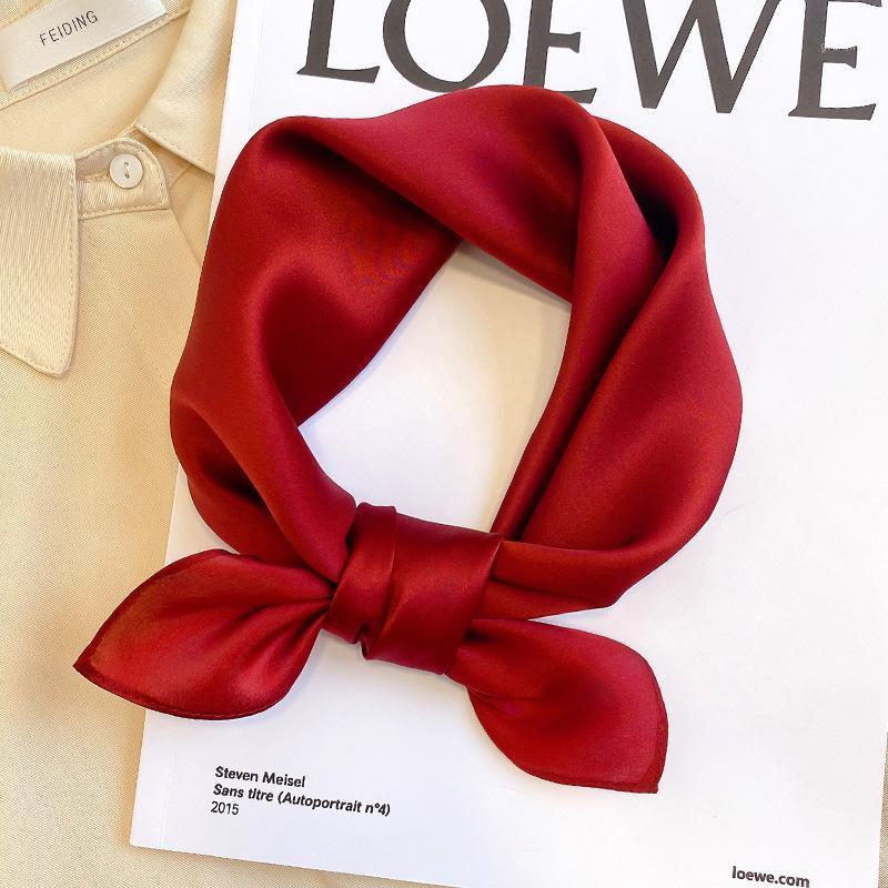 Scarves 2021 Neck 100% Silk Scarf Women Hair Small Foulard Shawls And Wraps Lady Office Neckerchief Hijab Bandana, Blue;gray
Scarves 2021 Neck 100% Silk Scarf Women Hair Small Foulard Shawls And Wraps Lady Office Neckerchief Hijab Bandana, Blue;gray