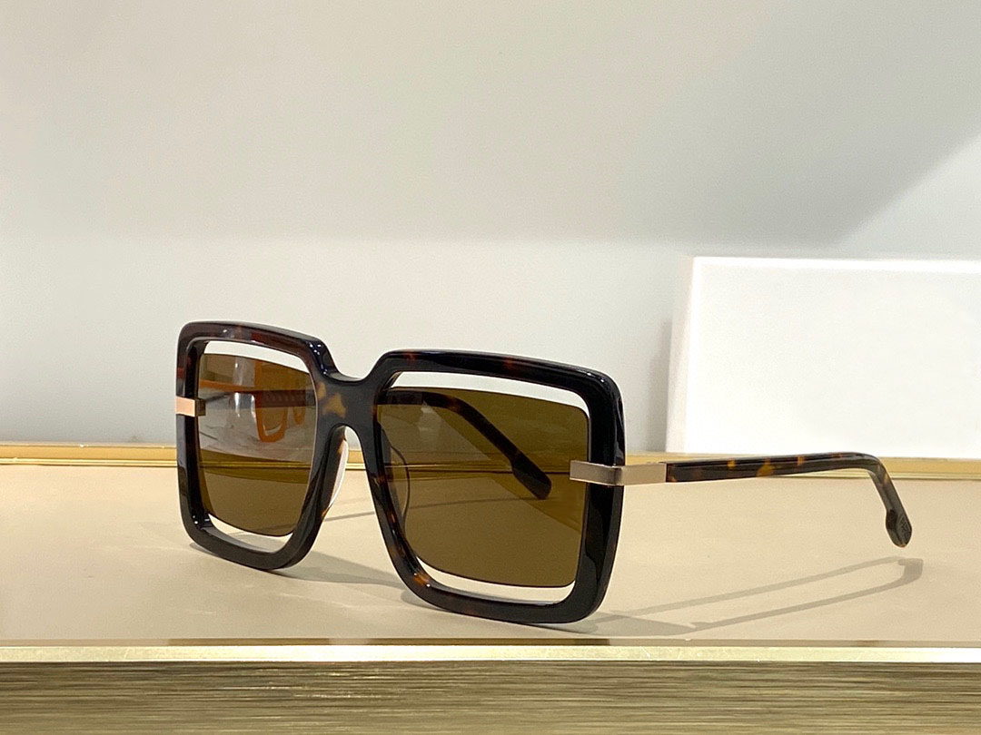 top quality mens Sunglasses for women 40049 men sun glasses fashion style protects eyes UV400 lens with case
top quality mens Sunglasses for women 40049 men sun glasses fashion style protects eyes UV400 lens with case