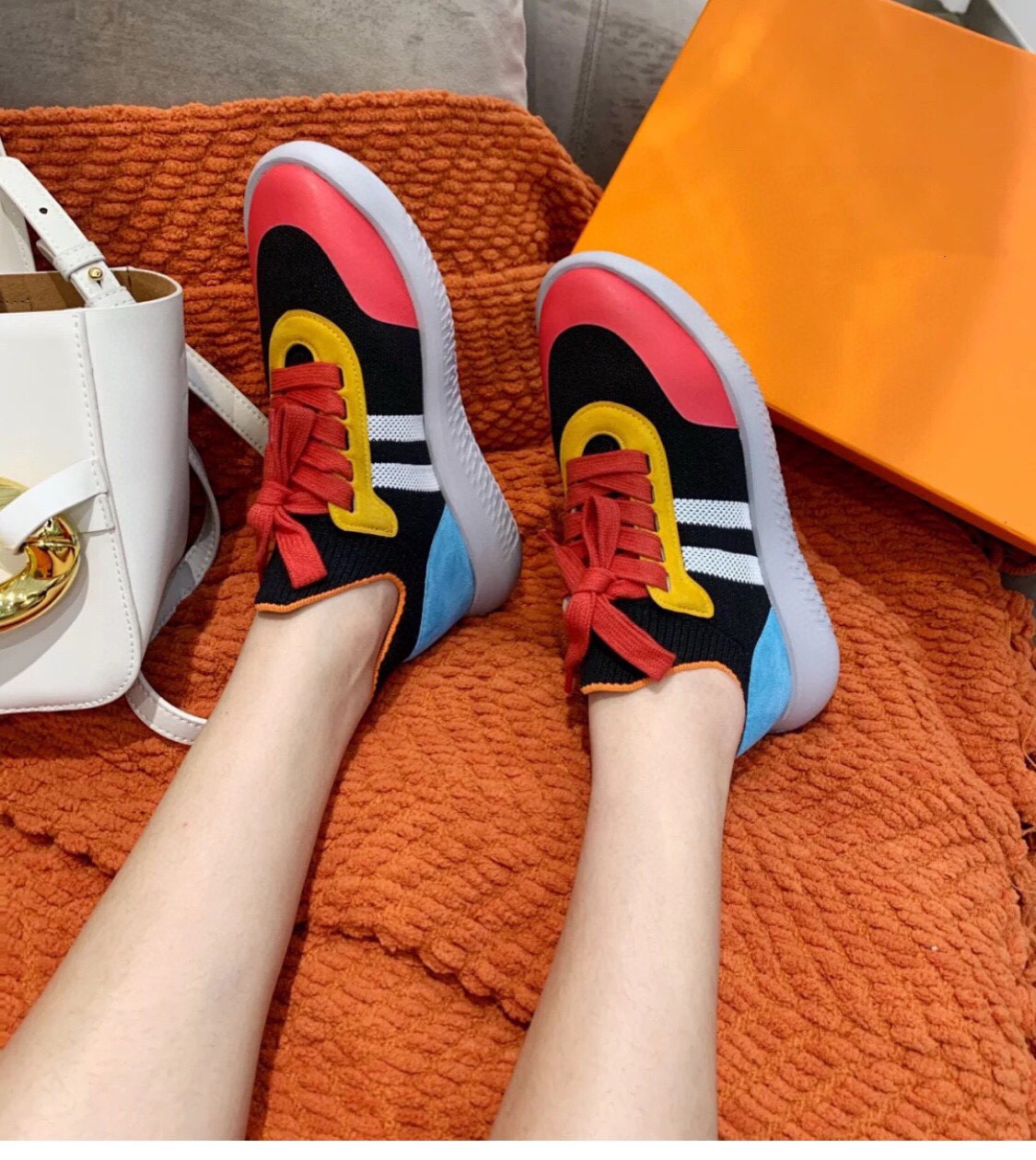Prad Print Stripe Designer Shoes Top Quality Grey White Embroidered Mens & Women Genuine Leather Designer Sneakers Luxury Casual Shoes, Choose the color
Prad Print Stripe Designer Shoes Top Quality Grey White Embroidered Mens & Women Genuine Leather Designer Sneakers Luxury Casual Shoes, Choose the color