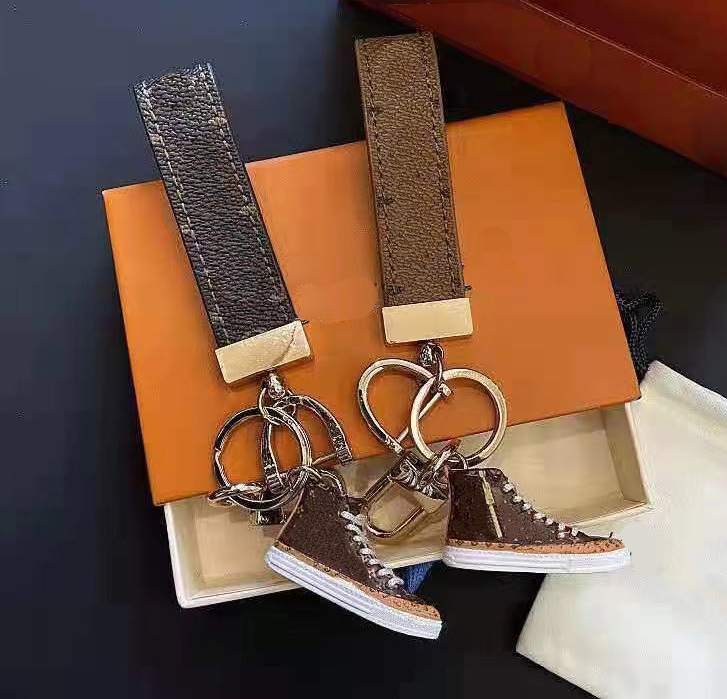 2021 Fashion Poker Cards Luxury Shoes keychain Lovers designer unisex key chain real leather with stainless steel keychain keyring with Box, Silver
2021 Fashion Poker Cards Luxury Shoes keychain Lovers designer unisex key chain real leather with stainless steel keychain keyring with Box, Silver