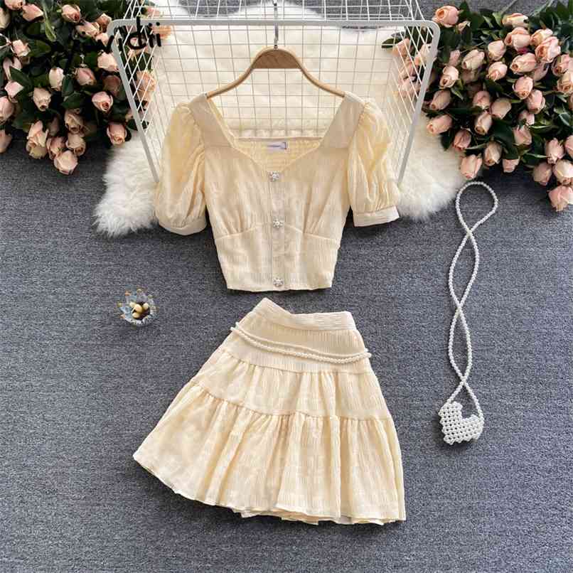 2 Piece Chiffon Skirts Sets Women Summer Puff Sleeve Square Collar Short Shirts and Elastic Waist Mini Skirt 210607, Yellow
2 Piece Chiffon Skirts Sets Women Summer Puff Sleeve Square Collar Short Shirts and Elastic Waist Mini Skirt 210607, Yellow