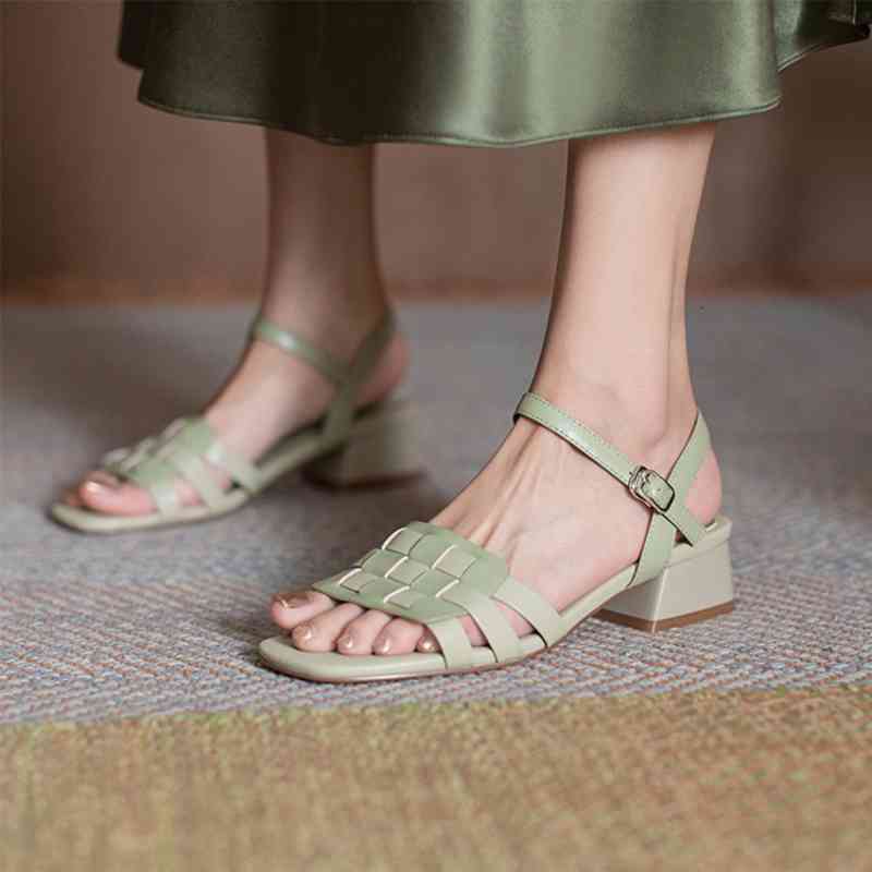Sandals summer solid women's sandals cow leather covered toe chunky heel narrow band weave shoes concise ankle brace lady GLW7, 1# shoe box
Sandals summer solid women's sandals cow leather covered toe chunky heel narrow band weave shoes concise ankle brace lady GLW7, 1# shoe box