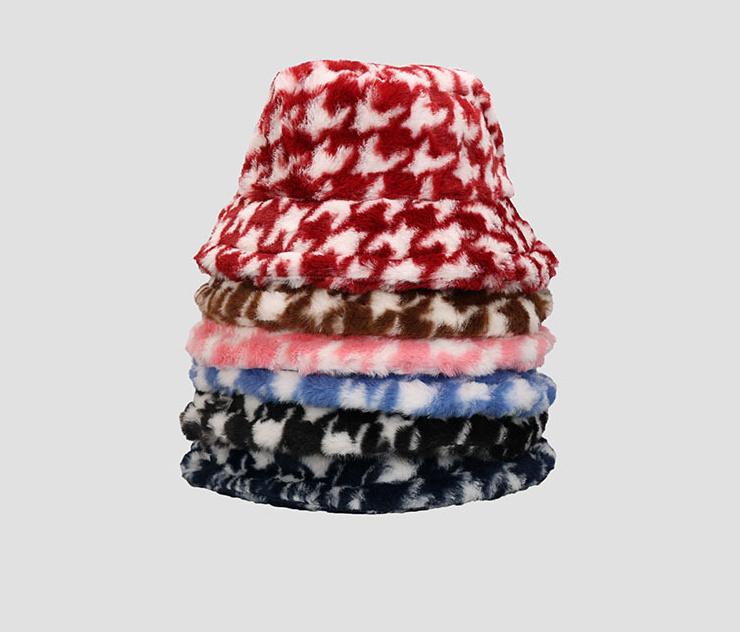Beanie/Skull Caps 2021 Fashion Artificial Fur Bucket Hat Women Autumn Winter Warm Thickened Fisherman Panama Plush Basin Lady Cap Present, Red
Beanie/Skull Caps 2021 Fashion Artificial Fur Bucket Hat Women Autumn Winter Warm Thickened Fisherman Panama Plush Basin Lady Cap Present, Red