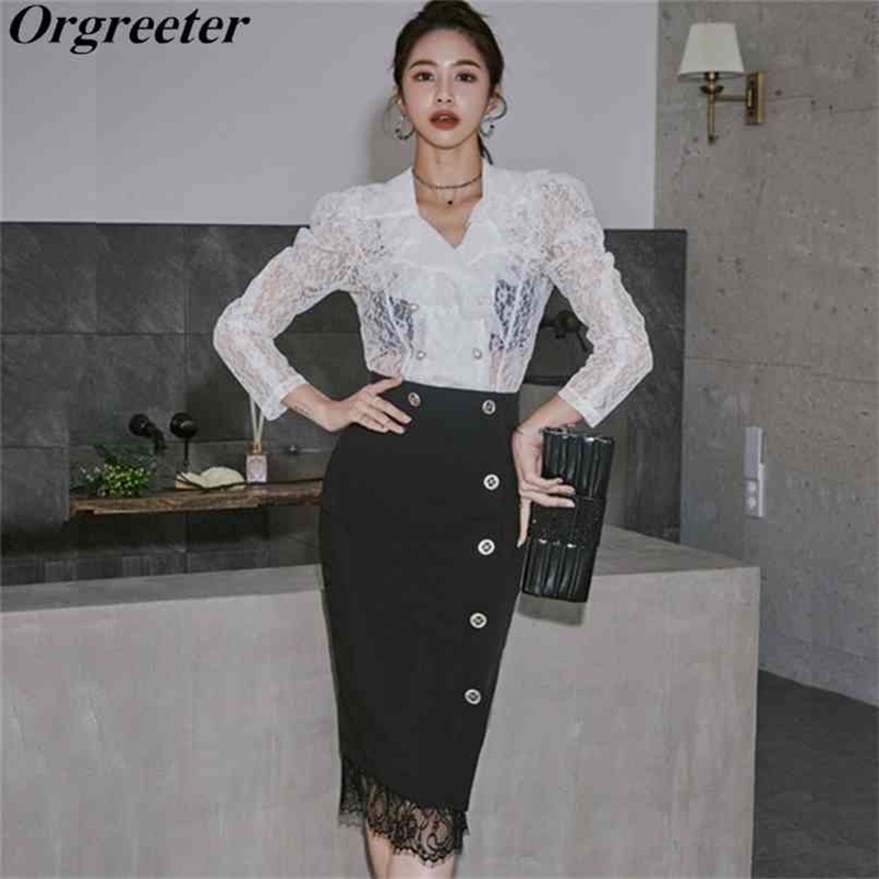 Double-breasted perspective White Lace Blouse and High waist Stitching Side buttons Bodycon Skirt 2 Piece set Women 210602
Double-breasted perspective White Lace Blouse and High waist Stitching Side buttons Bodycon Skirt 2 Piece set Women 210602