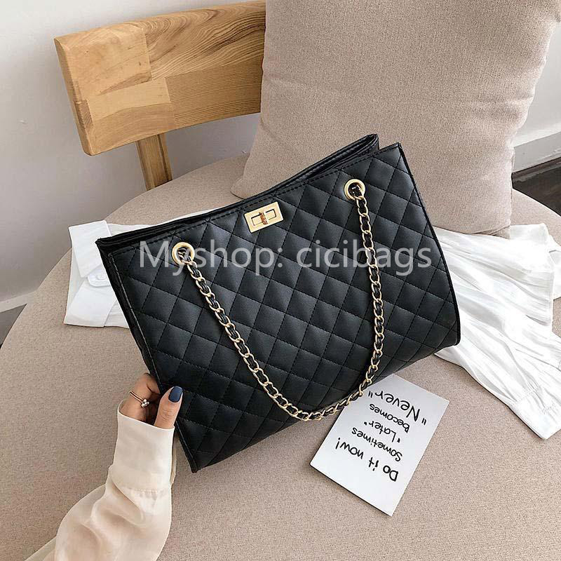 Luxurys Designer 2021 Original Brand Fashion top quality Handbags Women Leather ladies Travel Bags Shoulder Crossbody, Black
Luxurys Designer 2021 Original Brand Fashion top quality Handbags Women Leather ladies Travel Bags Shoulder Crossbody, Black