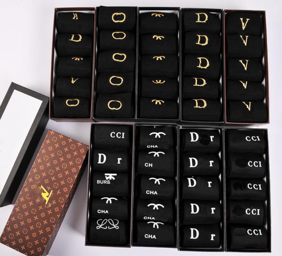 Luxury Brand Designer Letter Printing High-end Long Socks for Mens Womens Autumn Winter Pure Cotton Thicken Keep Warm Stockings Solid Color Gilding Sock with Gift Box
Luxury Brand Designer Letter Printing High-end Long Socks for Mens Womens Autumn Winter Pure Cotton Thicken Keep Warm Stockings Solid Color Gilding Sock with Gift Box