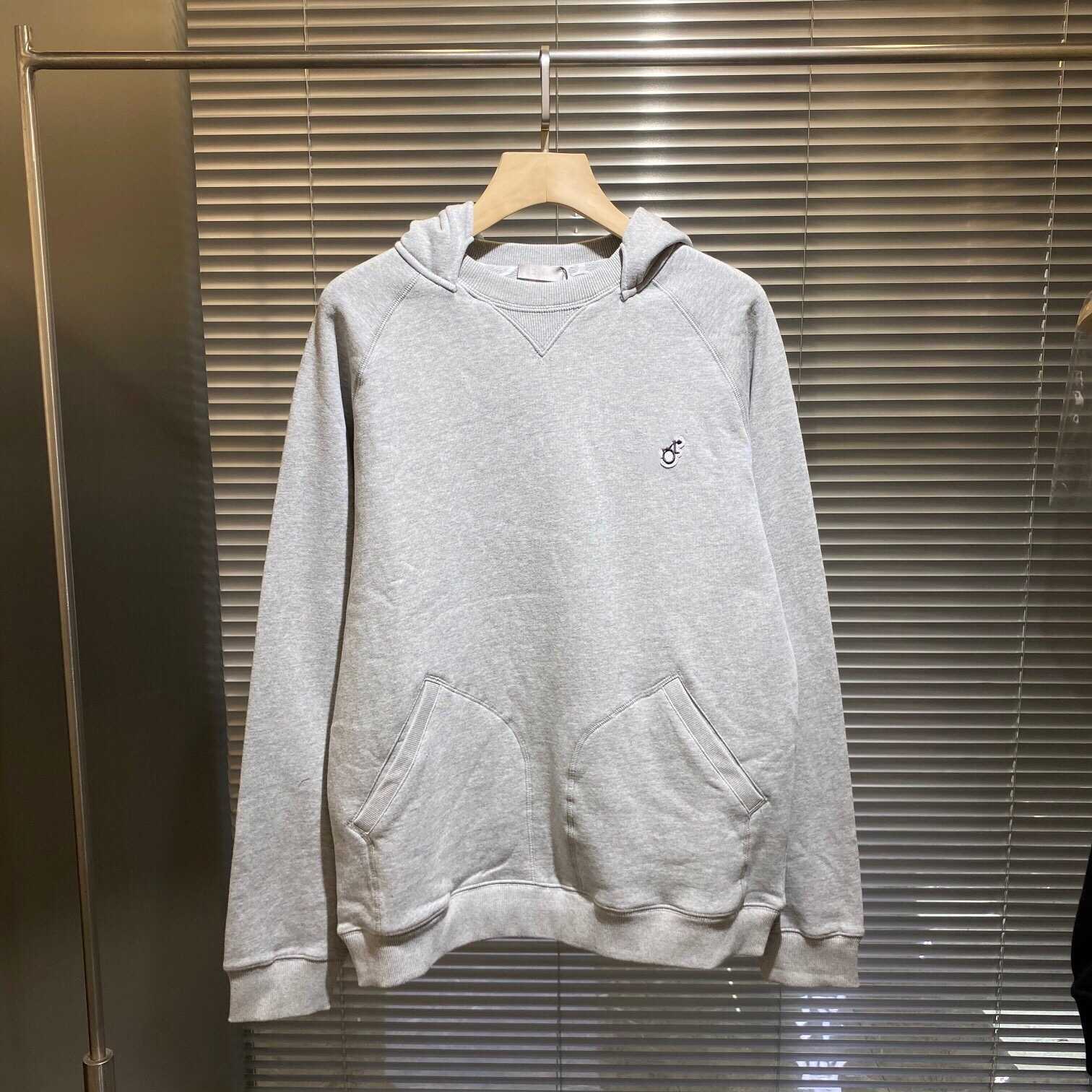2020FW Italy pairs Hoodies Letter Printed Hooded Sweatshirt Couple Casual Street Outdoor Men Women Hoodies 1225, Gray
2020FW Italy pairs Hoodies Letter Printed Hooded Sweatshirt Couple Casual Street Outdoor Men Women Hoodies 1225, Gray