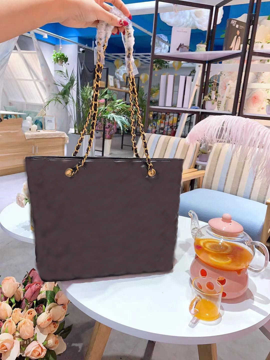 Recreational style shopping bags restoring ancient ways is the high+ capacity of youth Fashionable joker High quality trend Check, Plaid &
Recreational style shopping bags restoring ancient ways is the high+ capacity of youth Fashionable joker High quality trend Check, Plaid &