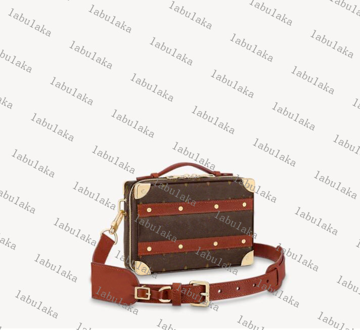 M57971 Men/Women chain shoulder bags Cowhide Rivet purses embossing totes shoulderstrap removable Size 18*12cm with box Brown Color
M57971 Men/Women chain shoulder bags Cowhide Rivet purses embossing totes shoulderstrap removable Size 18*12cm with box Brown Color