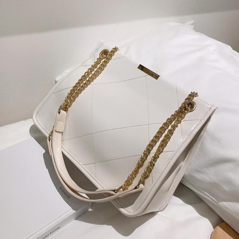 Lattice Tote bag 2021 Fashion New High quality PU Leather Women's Designer Handbag High capacity Chain Shoulder Messenger Bag, Black
Lattice Tote bag 2021 Fashion New High quality PU Leather Women's Designer Handbag High capacity Chain Shoulder Messenger Bag, Black
