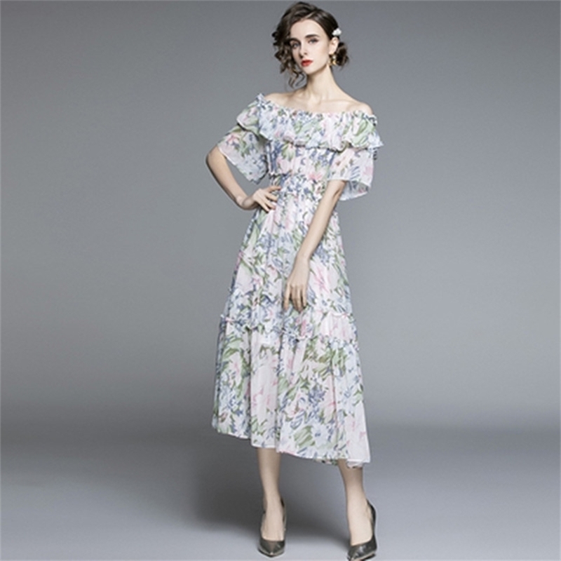 Summer Floral Print Runway Dress Women Sexy Spaghetti Strap Diamond Beading Button Down Big Swing Party 210603, Picture color
Summer Floral Print Runway Dress Women Sexy Spaghetti Strap Diamond Beading Button Down Big Swing Party 210603, Picture color