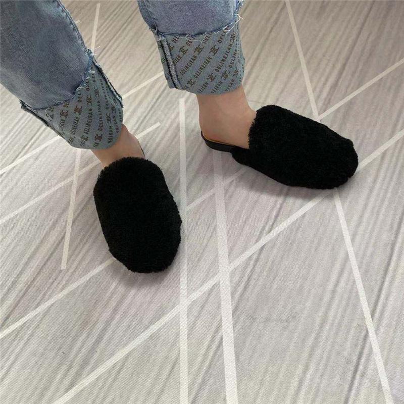 Slippers 2021 Spring Fashion Designer Outdoor Shoes Ladies Mule Thick Bottom Lamb Fur Summer Furry Sandals Women, Color 1
Slippers 2021 Spring Fashion Designer Outdoor Shoes Ladies Mule Thick Bottom Lamb Fur Summer Furry Sandals Women, Color 1