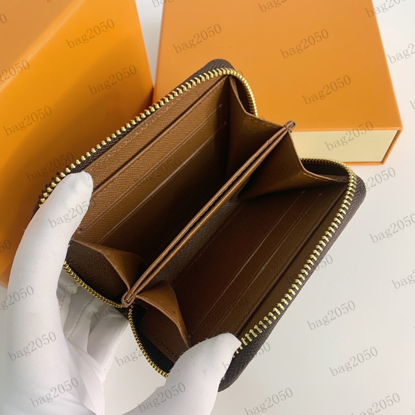 TOP Quality MEN WOMENS 4 colors CARD holder wallets ZIPPY COIN fashion casual short leather zipper purse 60067 designer Wallet, L-white checkered 
TOP Quality MEN WOMENS 4 colors CARD holder wallets ZIPPY COIN fashion casual short leather zipper purse 60067 designer Wallet, L-white checkered