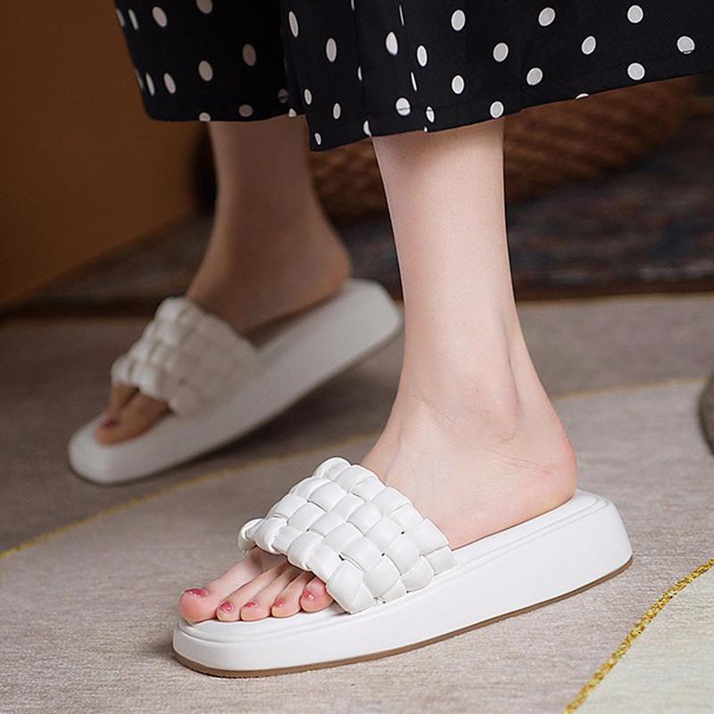 Slippers 2021 Woven Women's Thick-soled Summer Leisure Beach Pu Leather Low-heeled Rubber Sandals, White
Slippers 2021 Woven Women's Thick-soled Summer Leisure Beach Pu Leather Low-heeled Rubber Sandals, White