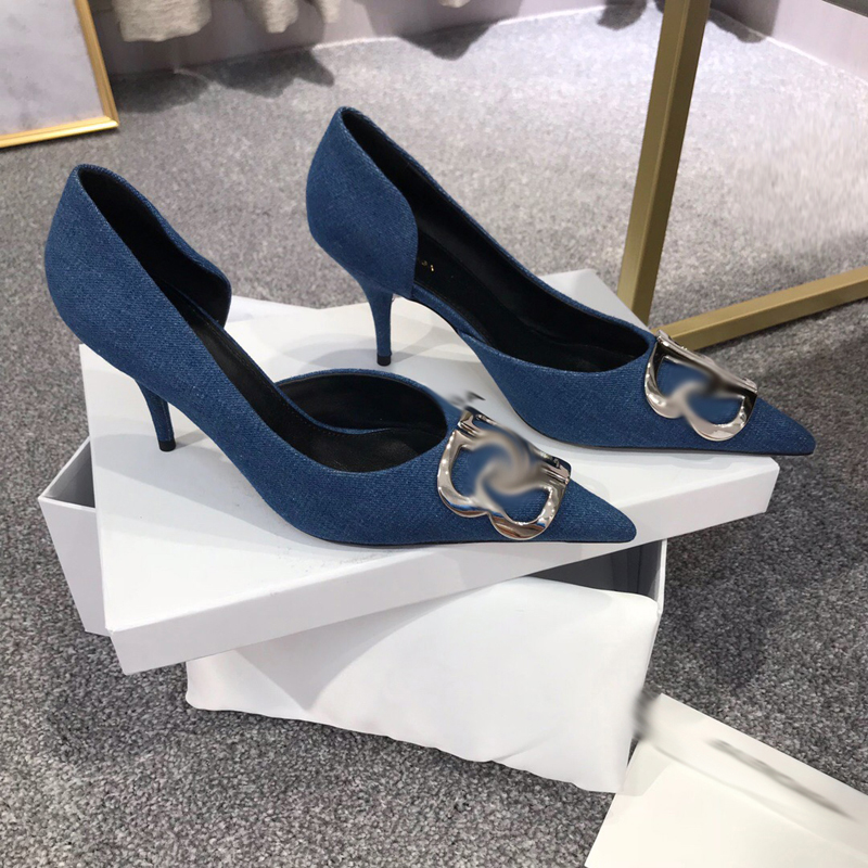 2021 Good Quality Fashion Women Luxurys Designers Shoes Designer Sandals Womens Luxury High Heels Sandal Dress Shoess With Box Size 35-41 -H536, Sky blue
2021 Good Quality Fashion Women Luxurys Designers Shoes Designer Sandals Womens Luxury High Heels Sandal Dress Shoess With Box Size 35-41 -H536, Sky blue