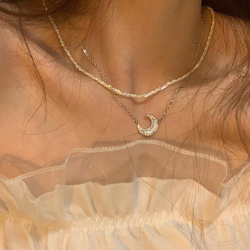 Chains Fashion Luxury White Shell Moon Necklace Shiny Crystal Glass Chain Choker For Women Collar Jewelry Party Charm, Silver
Chains Fashion Luxury White Shell Moon Necklace Shiny Crystal Glass Chain Choker For Women Collar Jewelry Party Charm, Silver