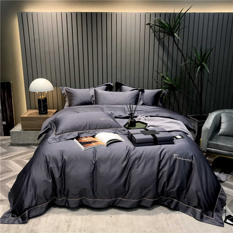 Italian horse cotton solid color four piece set 120 thread count cotton fitted sheet star hotel pure cotton bedding 
Italian horse cotton solid color four piece set 120 thread count cotton fitted sheet star hotel pure cotton bedding