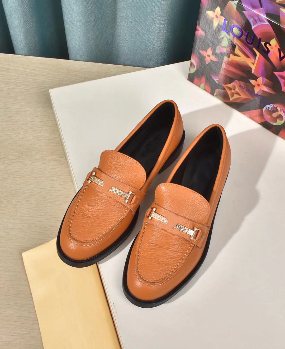 Women Summer Classic Loafers Soft Leather Brand Party Dress Shoes 2021 Ladies Fashion Casual Comfortable Flat Shoes Size 35-42, Orange
Women Summer Classic Loafers Soft Leather Brand Party Dress Shoes 2021 Ladies Fashion Casual Comfortable Flat Shoes Size 35-42, Orange