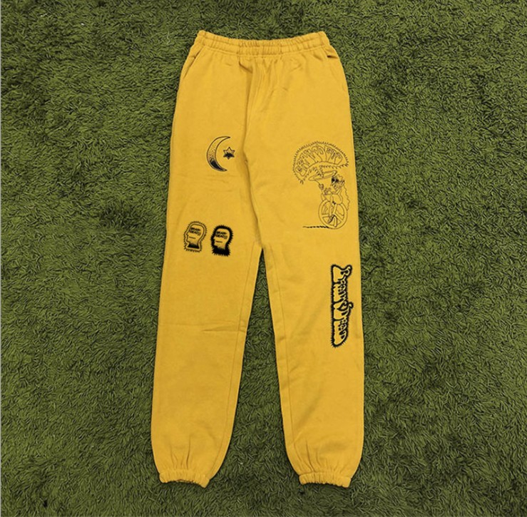 Mens Graffiti signature Track pants Designer Fashion Pure Cotton Pencil Pant Print Sports Trousers High Street Loose Casual Sweatpants, Black
Mens Graffiti signature Track pants Designer Fashion Pure Cotton Pencil Pant Print Sports Trousers High Street Loose Casual Sweatpants, Black