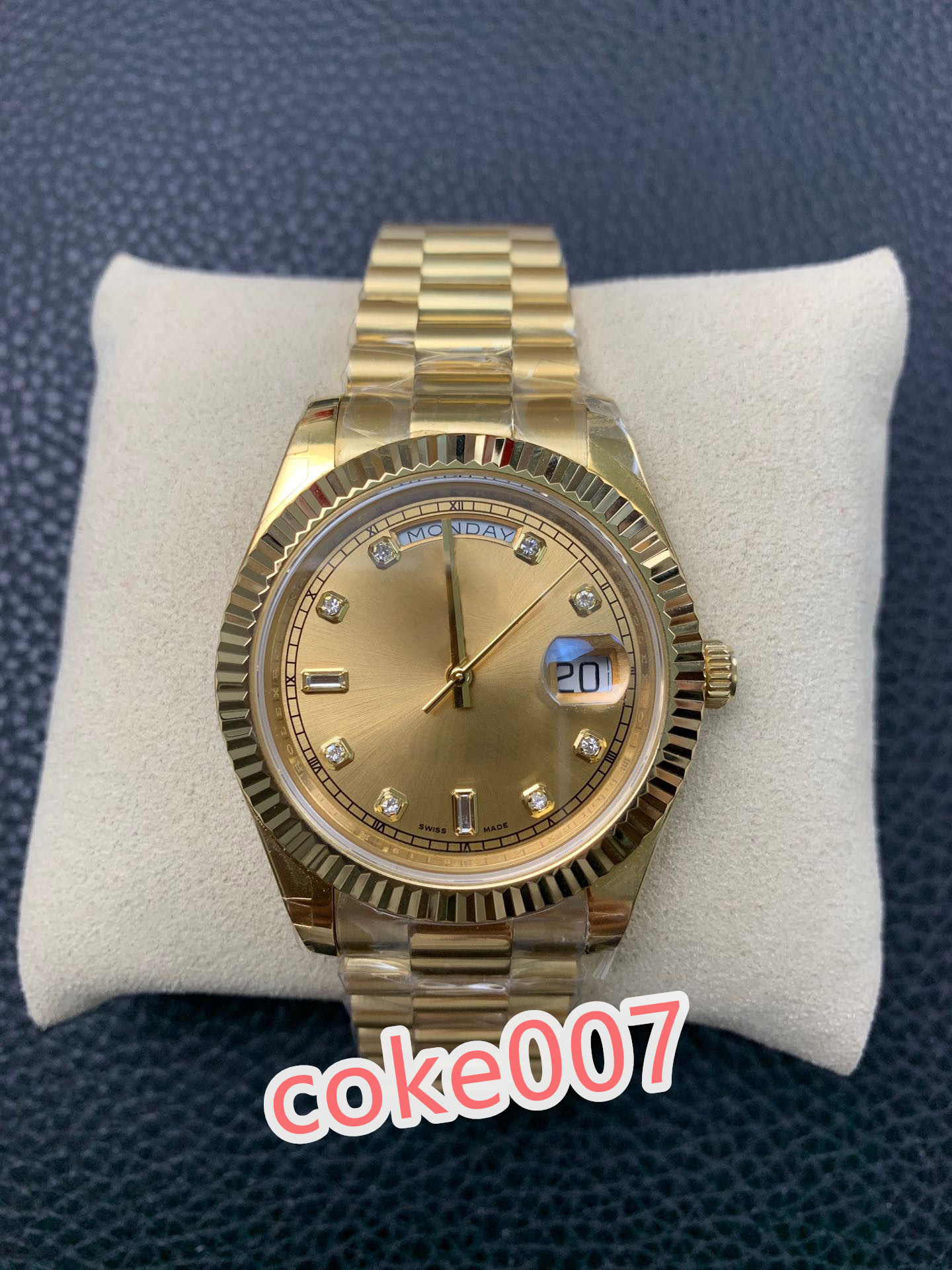 Diamonds Automatic Fashion Men's Watch Wristwatch BF Make New Made Day-Date II 218399 Yellow Gold Case and Dial
Diamonds Automatic Fashion Men's Watch Wristwatch BF Make New Made Day-Date II 218399 Yellow Gold Case and Dial