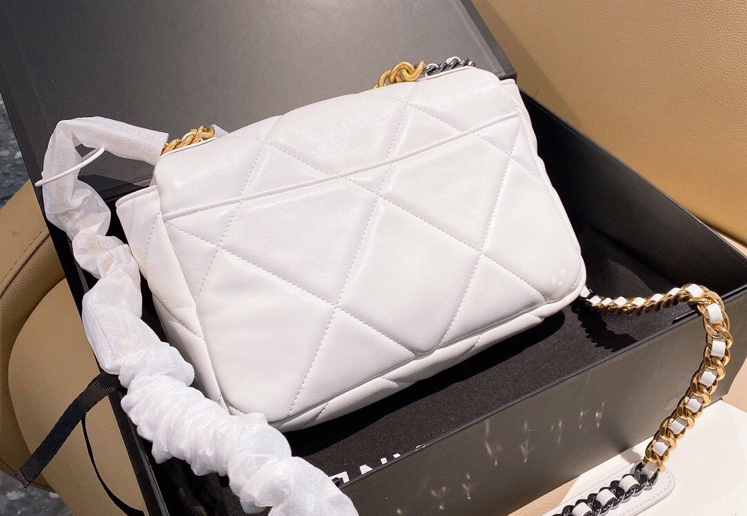 Senior Design Handbag 2021 New Girl Princess Packasge Envelope Bag Adults Fashion Metal Chain Single Shoulder Change Purse White
Senior Design Handbag 2021 New Girl Princess Packasge Envelope Bag Adults Fashion Metal Chain Single Shoulder Change Purse White
