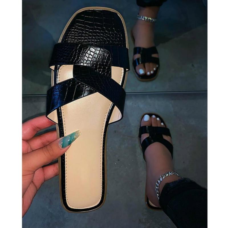 2021 INS Black Women Flat Sandals Nude Pink Summer Open Toe Sandals Fashion PU Leather White Beach Shoes Plus Size 36-41
2021 INS Black Women Flat Sandals Nude Pink Summer Open Toe Sandals Fashion PU Leather White Beach Shoes Plus Size 36-41