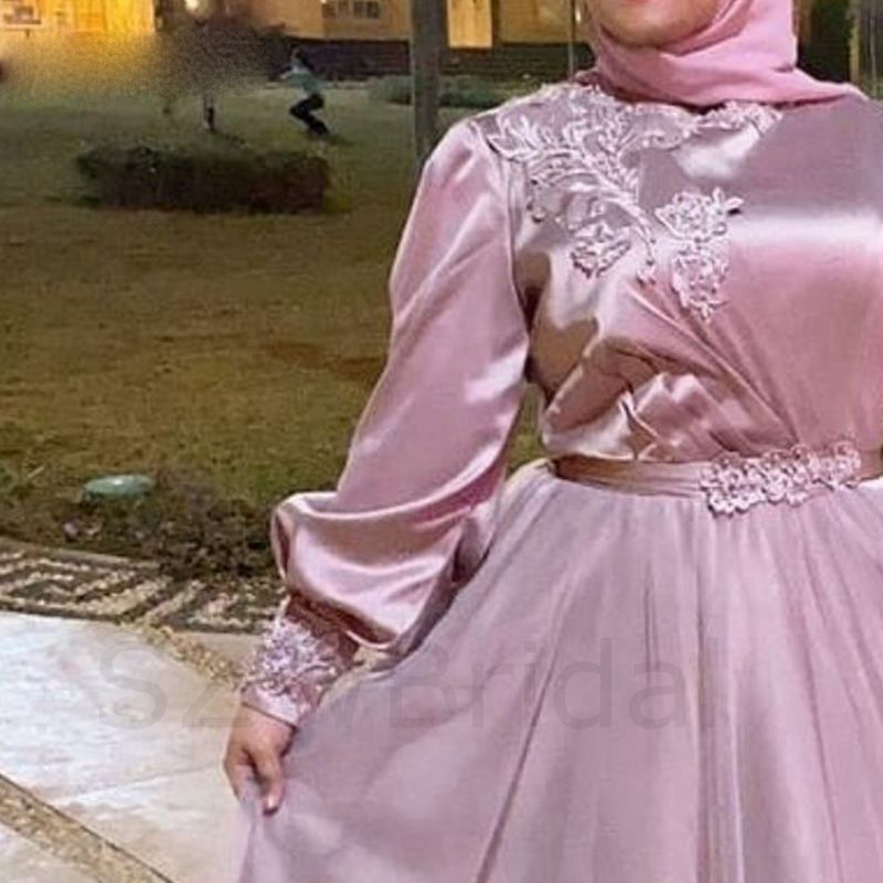 Long sleeve Evening Dresses 2021 Lace Appliques Muslim dress women High Neck Kaftan Dubai Party dress Vestidos