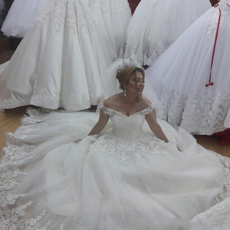 Custom Made Off the Shoulder Lace Ball Gown Wedding Dresses with Appliques Cap Sleeves Tulle Court Train Lace Up Wedding Bridal Gowns, White
Custom Made Off the Shoulder Lace Ball Gown Wedding Dresses with Appliques Cap Sleeves Tulle Court Train Lace Up Wedding Bridal Gowns, White