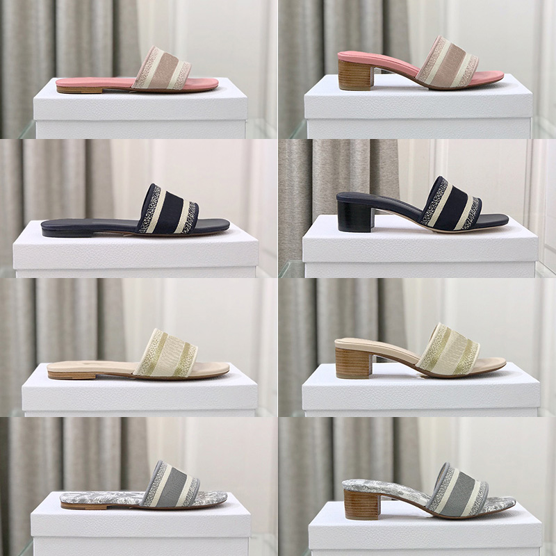 Best Quality Women Embroidery DWAY Slide Designers Slipper Blue Pink Genuine Leather Inside Bottom Fashion Dress Sandals with Box EU42, Color 1
Best Quality Women Embroidery DWAY Slide Designers Slipper Blue Pink Genuine Leather Inside Bottom Fashion Dress Sandals with Box EU42, Color 1