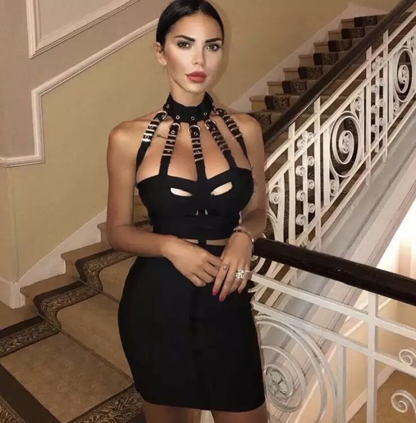 High Quality Black Luxury Cut Out Celebrity Rayon Bandage Evening Dressed in Party Icpy
High Quality Black Luxury Cut Out Celebrity Rayon Bandage Evening Dressed in Party Icpy