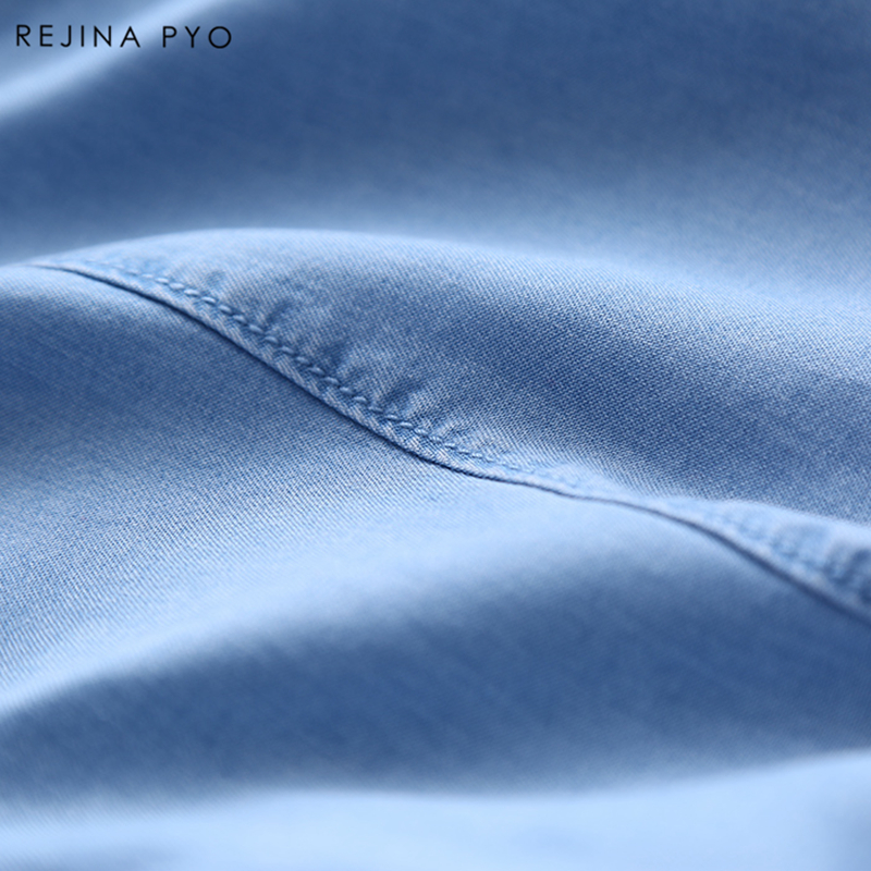 BIAORUINA Spring New Arrival Women Blue Cotton Denim Shirt Female Basic Solid Pockets Buttons Tops 210302