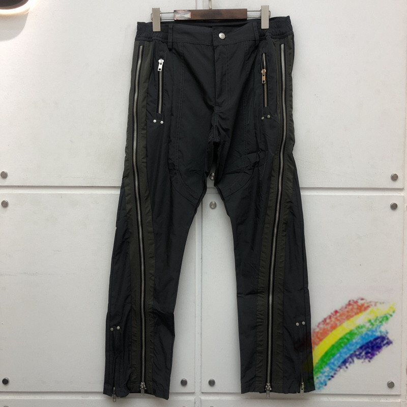 2021FW Zipper Men Women High Quality Multi-pocket Drawstring Cargo Pants Overalls Trousers, Black
2021FW Zipper Men Women High Quality Multi-pocket Drawstring Cargo Pants Overalls Trousers, Black