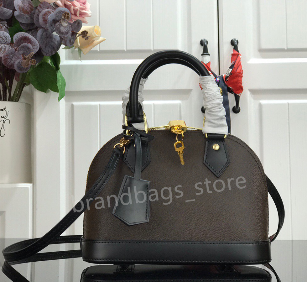 2022 Women Luxury Designer Crossbody Bags High Quality purse Wholesale Price Genuine Leather bag Shoulder bags Flap Handbag with small and big lattice 214, No buy
2022 Women Luxury Designer Crossbody Bags High Quality purse Wholesale Price Genuine Leather bag Shoulder bags Flap Handbag with small and big lattice 214, No buy