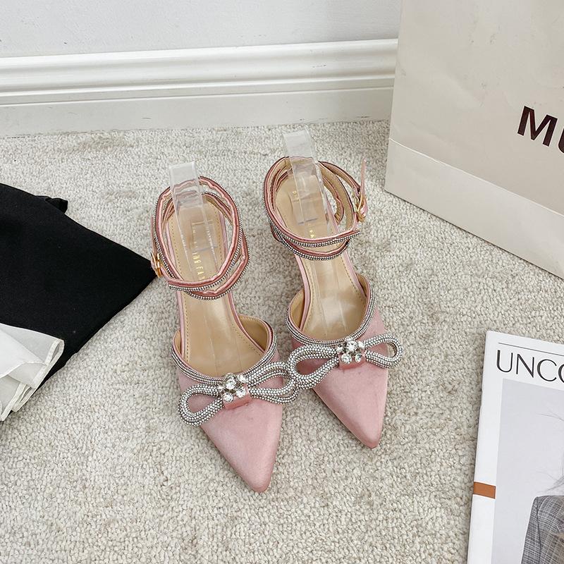 Female Sandal Riband 2021 Summer Low-Heeled Shoes With Strap Girls Low-heeled New Fashion Comfort Velvet Beige High Stiletto
Female Sandal Riband 2021 Summer Low-Heeled Shoes With Strap Girls Low-heeled New Fashion Comfort Velvet Beige High Stiletto
