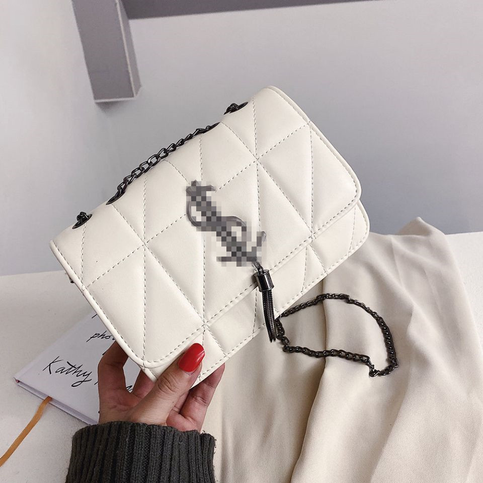 Fashion personality outside the female bag shopping comfortable leisure High quality leather Special offer