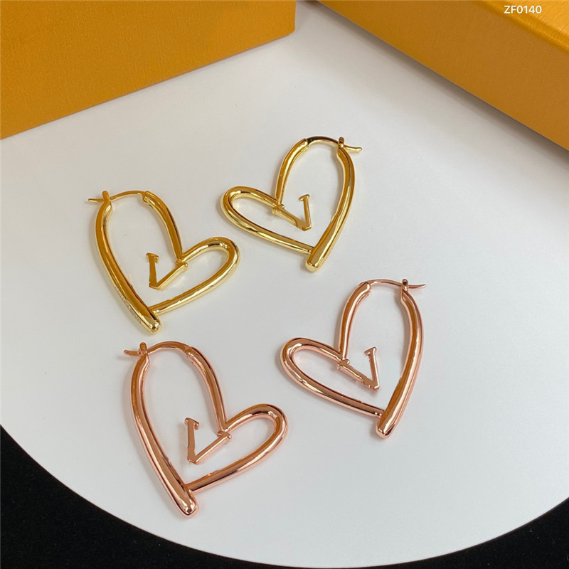 Trendy Heart Shape Letter Charm Earrings Designer Love Alphabet Eardrop Women Personality Date Studs With Gift Box
Trendy Heart Shape Letter Charm Earrings Designer Love Alphabet Eardrop Women Personality Date Studs With Gift Box
