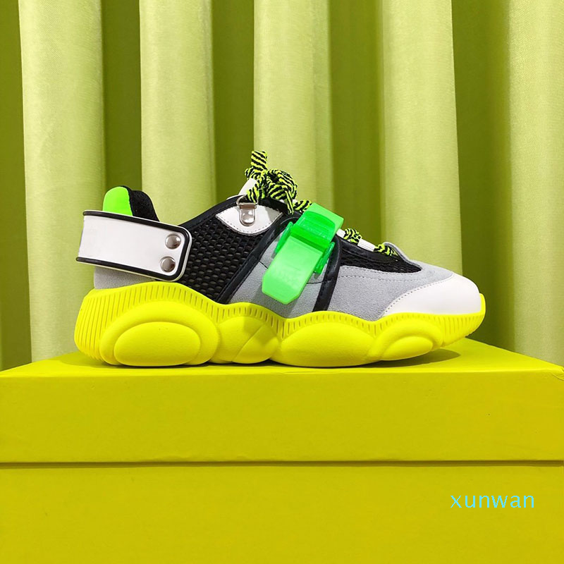 latest Arrive women cute bear Luxury fashion shoes High quality brand sneakers Size 35-40 Hot Different trends
latest Arrive women cute bear Luxury fashion shoes High quality brand sneakers Size 35-40 Hot Different trends