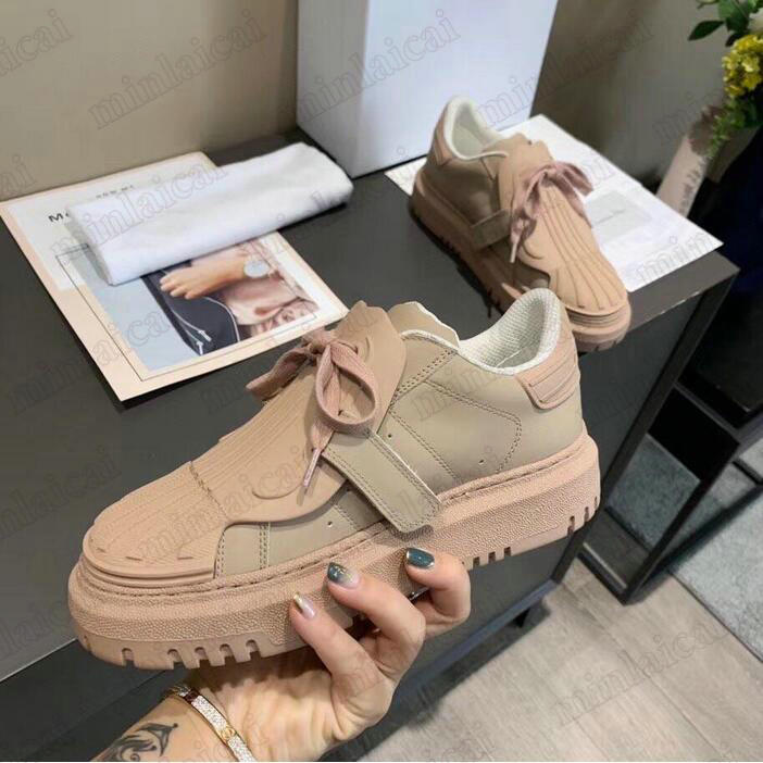 2021ss White calfskin Womens Shoe ID sneaker Designer Luxury Women Calf Leather Rubber Sole Casual Shoes Party Platform Trainers Low-cut Runner Shoe, Black
2021ss White calfskin Womens Shoe ID sneaker Designer Luxury Women Calf Leather Rubber Sole Casual Shoes Party Platform Trainers Low-cut Runner Shoe, Black