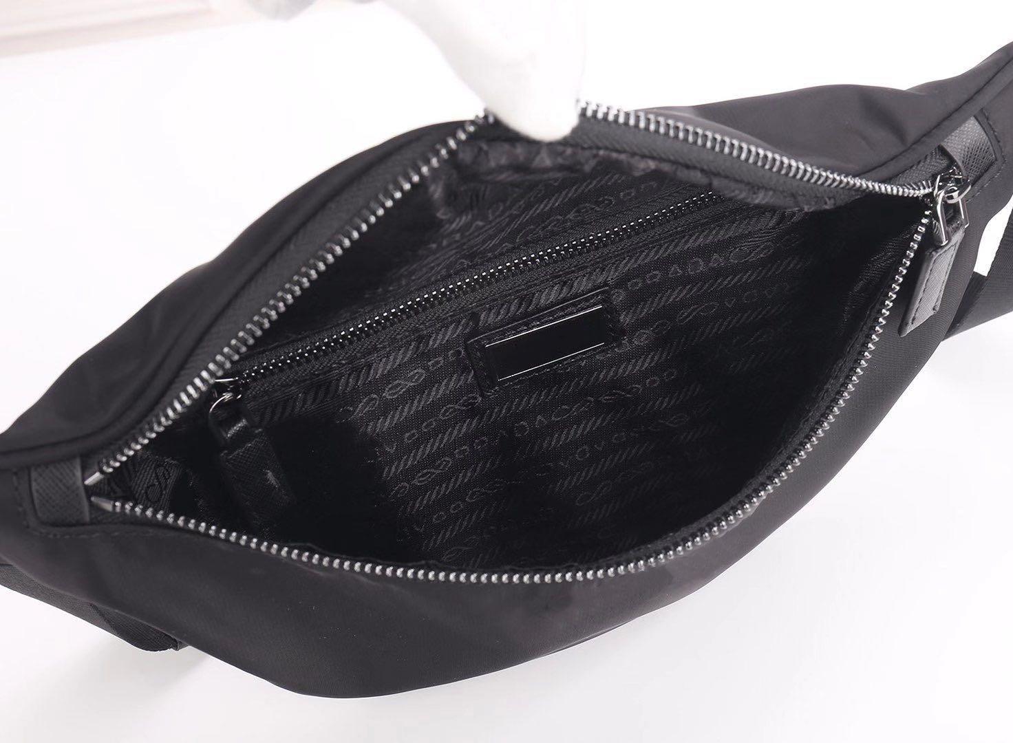 Dicky0750 parachute fabric canvas designer waist bag men and women multifunctional chest pockets fashion large-capacity leisure outdoor sports bag