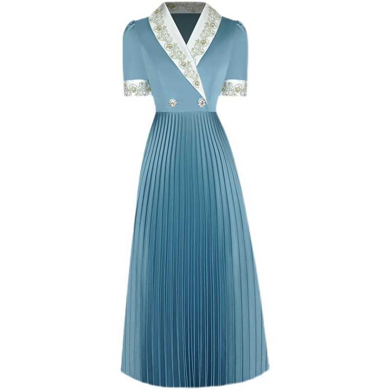 EXCELLENT QUALITY Fashion Designer Runway Suit Lapel Short-Sleeved Heavy-Duty Embroidery Flower Beaded Large Pleated Dres 210526, Lake blue
EXCELLENT QUALITY Fashion Designer Runway Suit Lapel Short-Sleeved Heavy-Duty Embroidery Flower Beaded Large Pleated Dres 210526, Lake blue