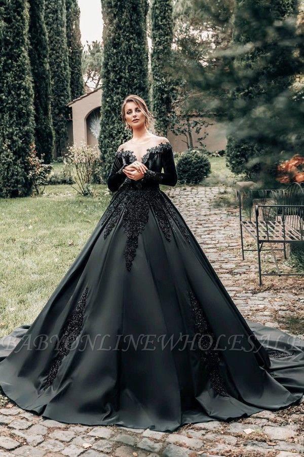 Vintage Black Gothic Forest Country Wedding Dresses Ball Gown Sheer Neck Long Sleeve Appliqued Swee Train Bridal Gowns Plus Size Maternity Corset Back