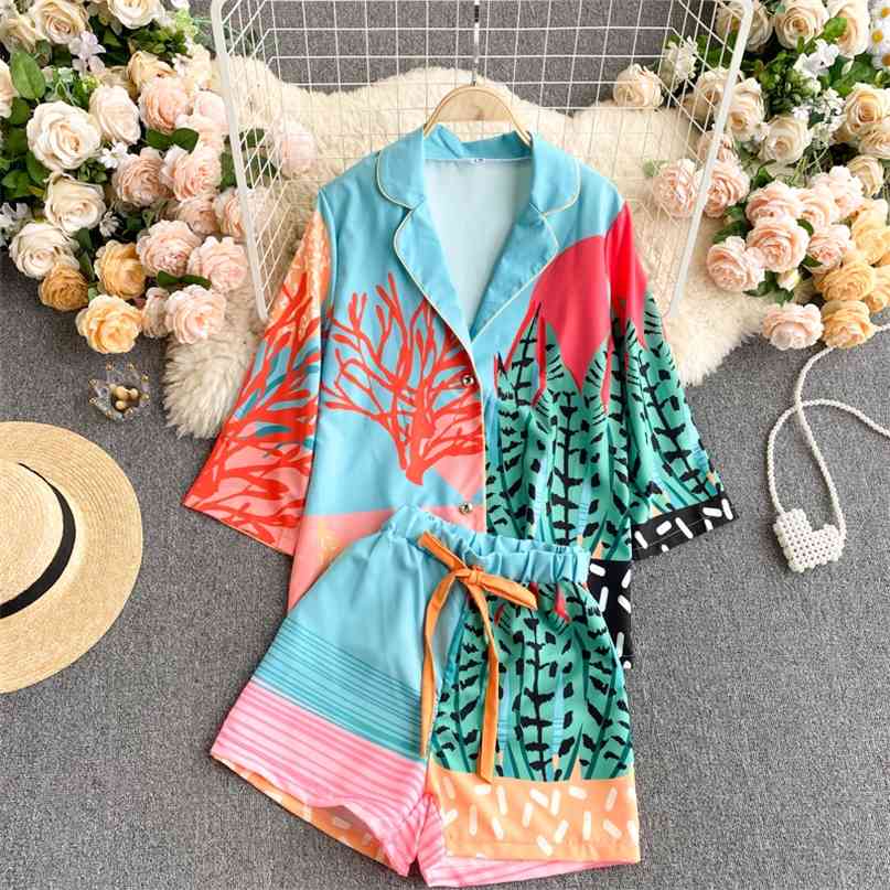 Ins Fashion Suit Women Printing Notched Short Sleeve Shirts +high Waist Shorts Holiday Two-piece Sets Q500 210527