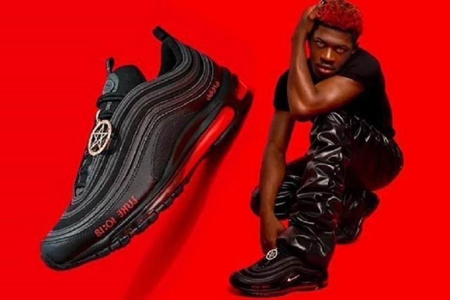 Shoes Nas X Satan 97 mens running 97s luke men women sports sneakers SOCKS TAGS, Box
Shoes Nas X Satan 97 mens running 97s luke men women sports sneakers SOCKS TAGS, Box