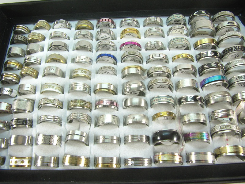 Fashion 30 pcs mix lot stainless steel jewelry party weeding ring Random style