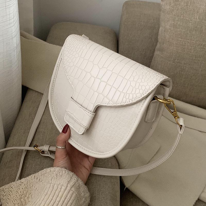 Stone pattern Saddle Crossbody bag 2021 Fashion New High-quality Leather Women's Designer Handbag Travel Shoulder Messenger Bag, Beige
Stone pattern Saddle Crossbody bag 2021 Fashion New High-quality Leather Women's Designer Handbag Travel Shoulder Messenger Bag, Beige